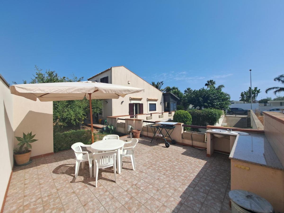 Casa Migliorisi A Marina Di Ragusa Per Vacanze Exterior photo